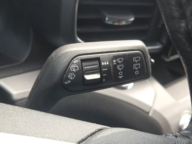 Certified 2023 Ford Explorer XLT w/ Equipment Group 202A AWD/4WD image 40
