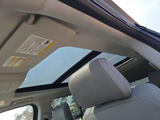 Certified 2025 Ford Expedition Active AWD/4WD image 15