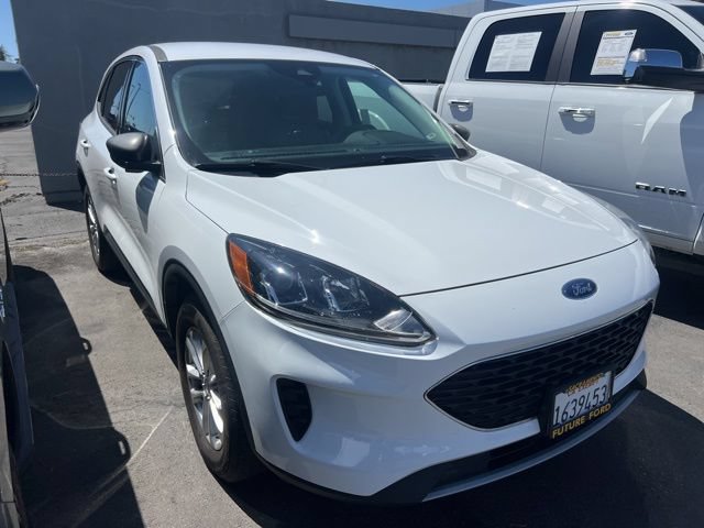 Certified 2022 Ford Escape SE AWD/4WD image 4