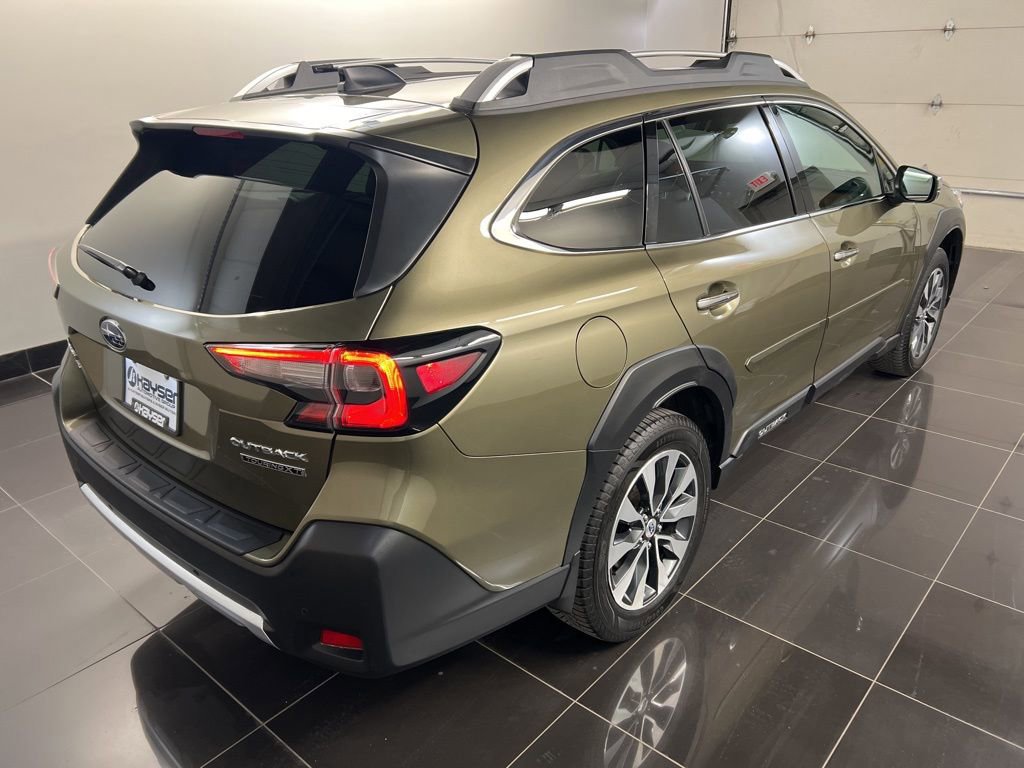 Used 2023 Subaru Outback Touring XT w/ Popular Package #2 image 4