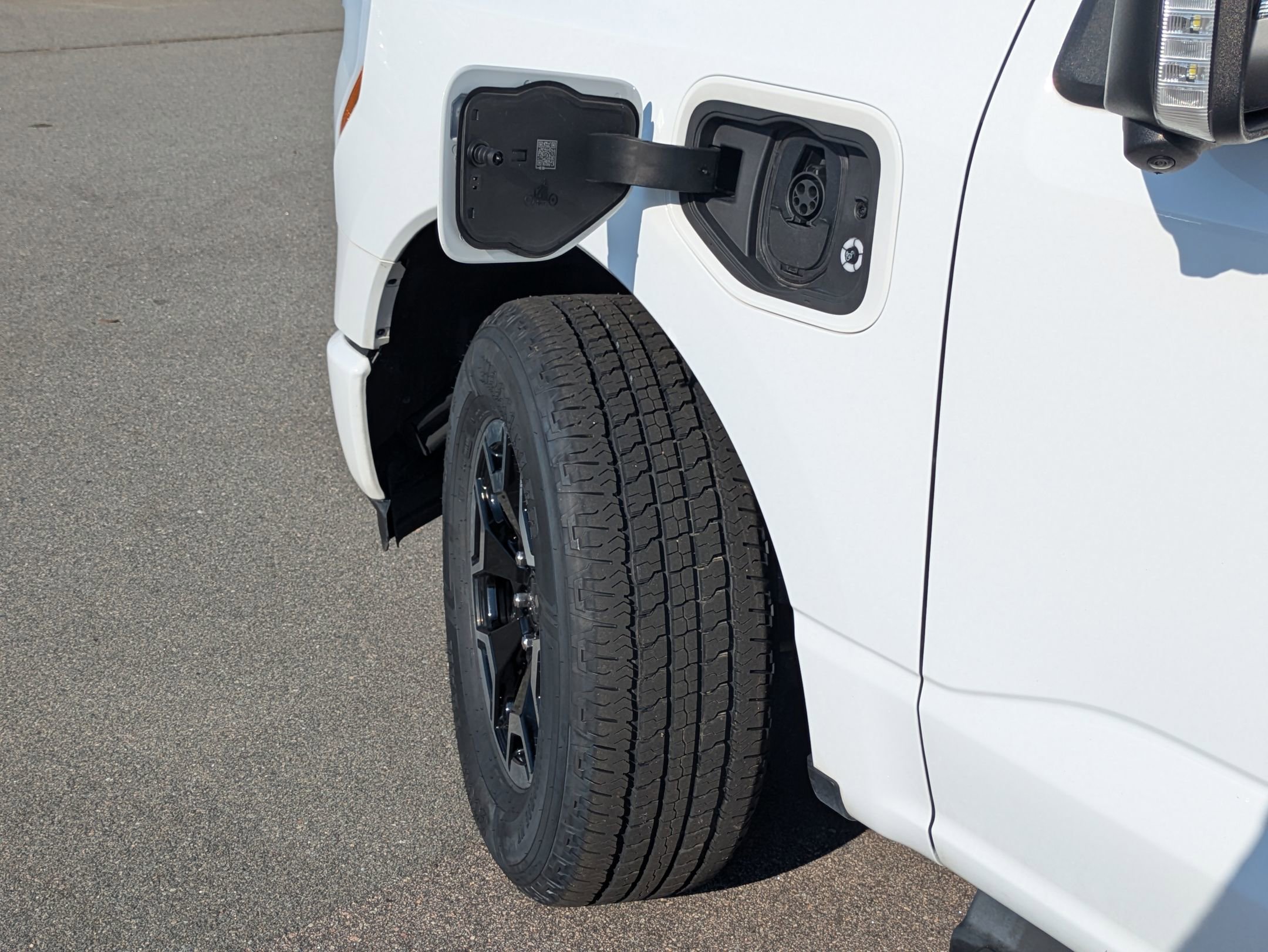 Certified 2023 Ford F150 Lightning XLT w/ Tow Technology Package AWD/4WD image 13