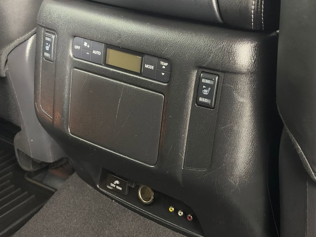 Used 2017 Nissan Armada Platinum w/ Captain Seat Package AWD/4WD image 32