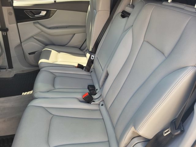 Used 2019 Audi Q7 3.0T Premium Plus w/ Premium Plus Package AWD/4WD image 13