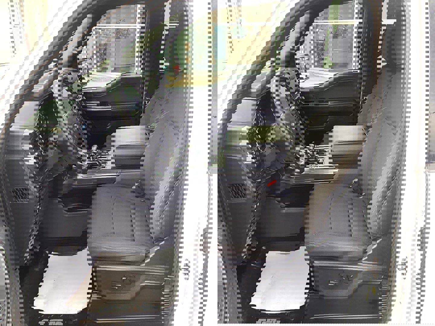 Certified 2023 Ford F150 XLT w/ Equipment Group 302A High image 10