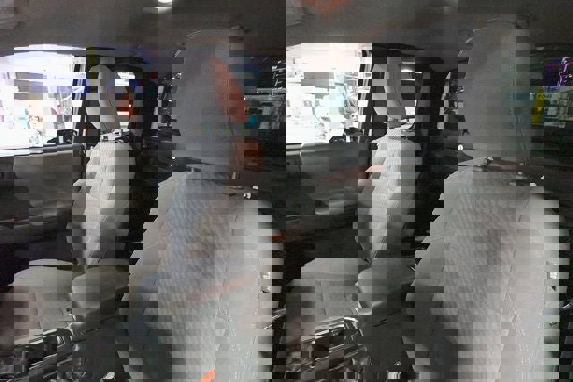 Used 2021 Toyota Tacoma SR image 11