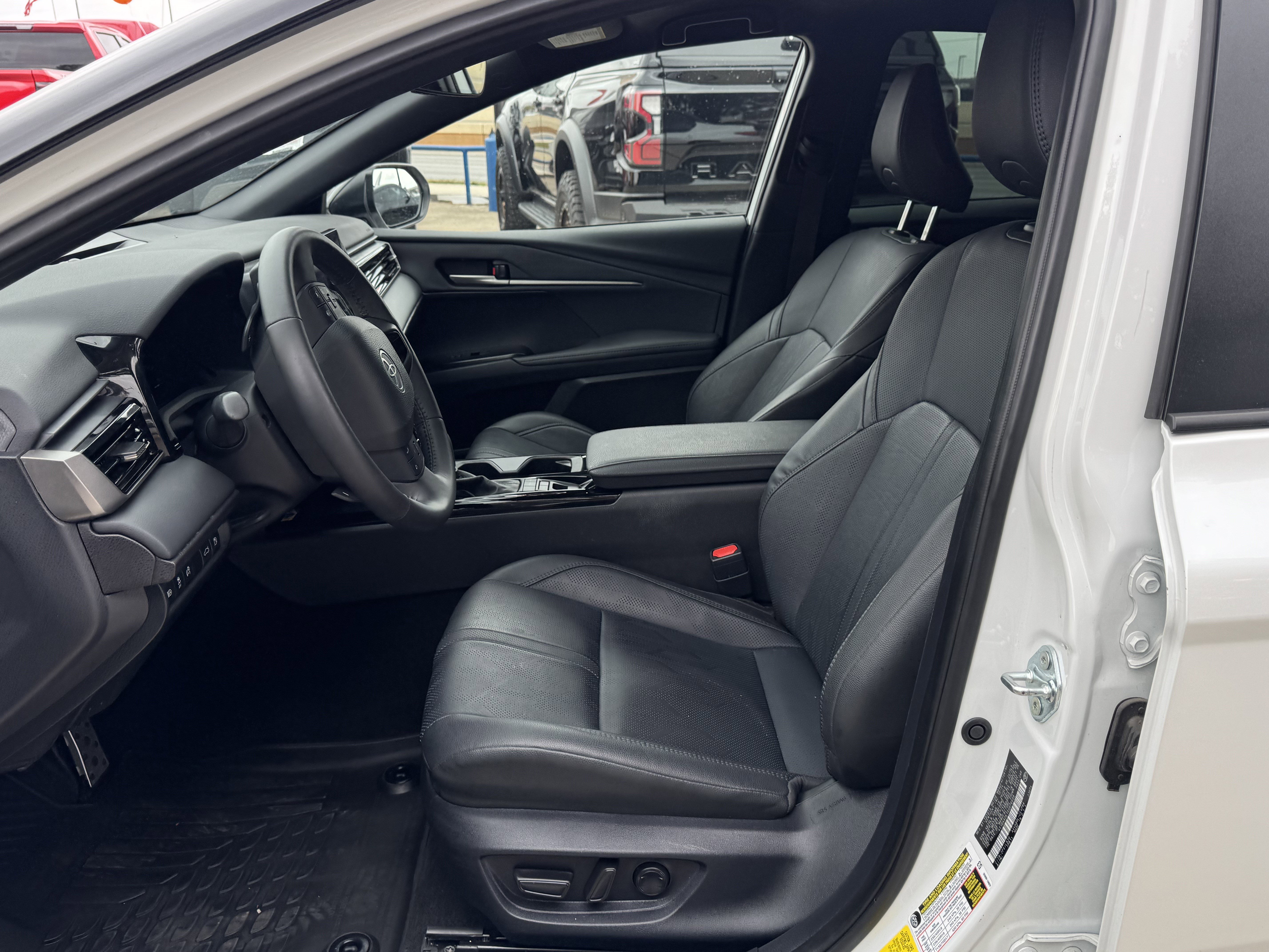 Used 2025 Toyota Camry XSE image 14