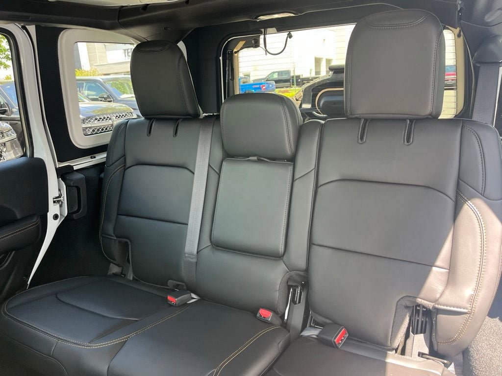 Used 2024 Jeep Wrangler Unlimited Rubicon 392 AWD/4WD image 16