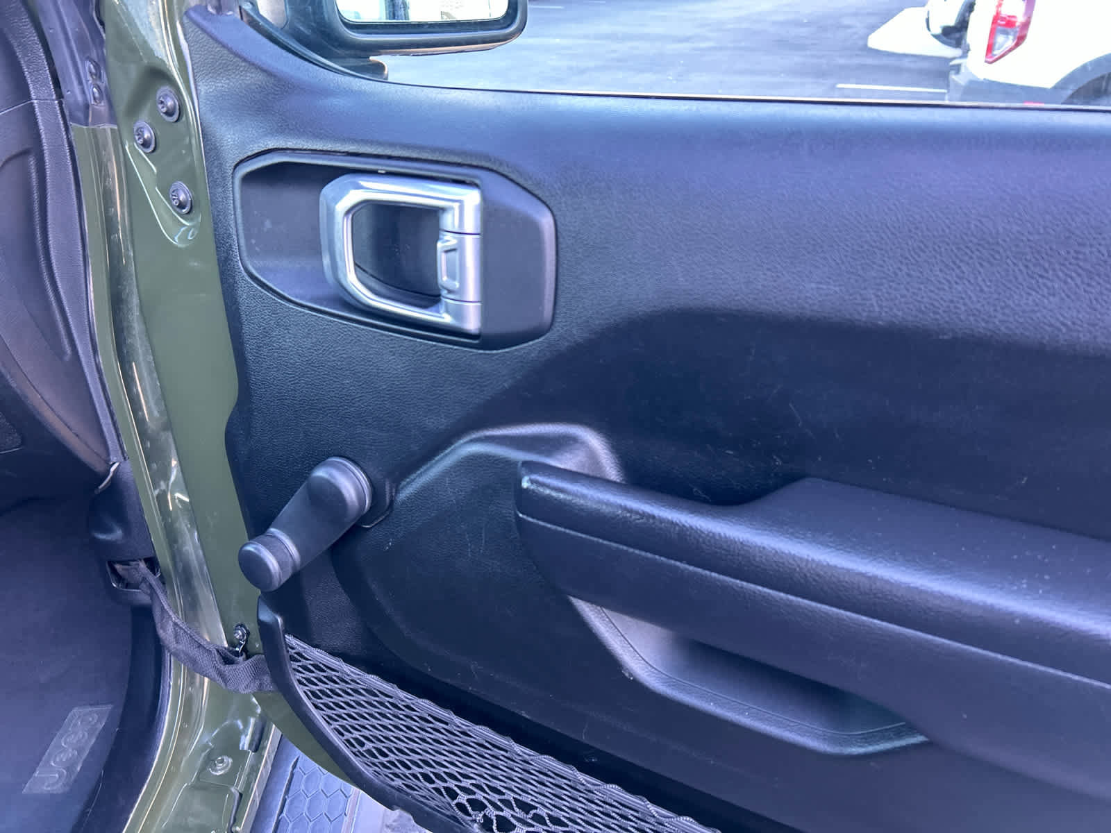 Used 2022 Jeep Wrangler Sport image 31