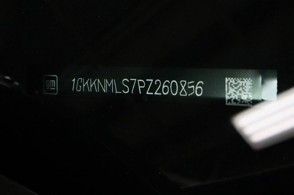 Used 2023 GMC Acadia SLT image 35