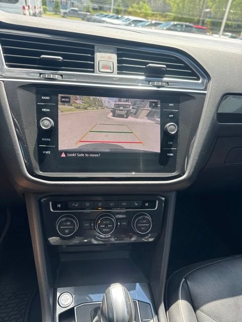 Used 2019 Volkswagen Tiguan SEL Premium AWD/4WD image 32