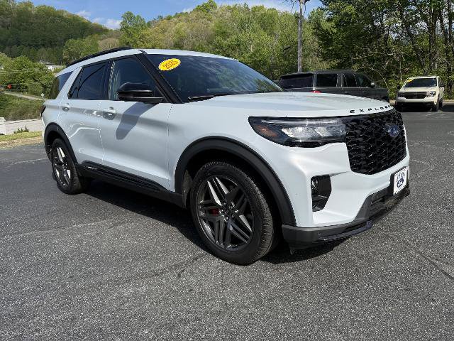 Certified 2026 Ford Explorer ST w/ Sun And Sound Package AWD/4WD image 3