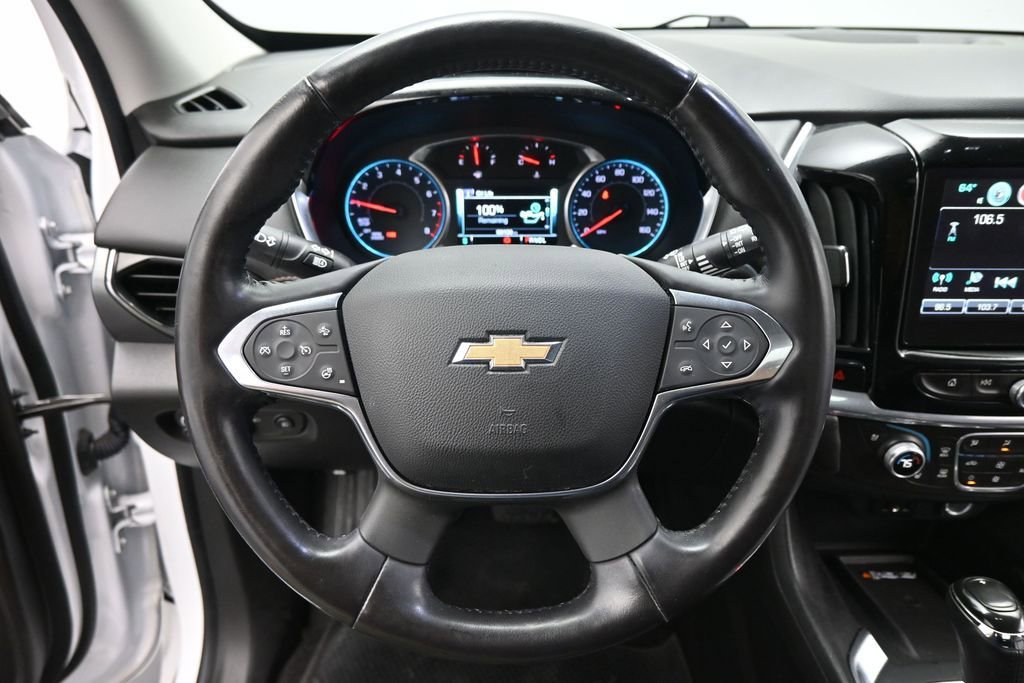 Used 2018 Chevrolet Traverse Premier w/ Driver Confidence II Package FWD image 14