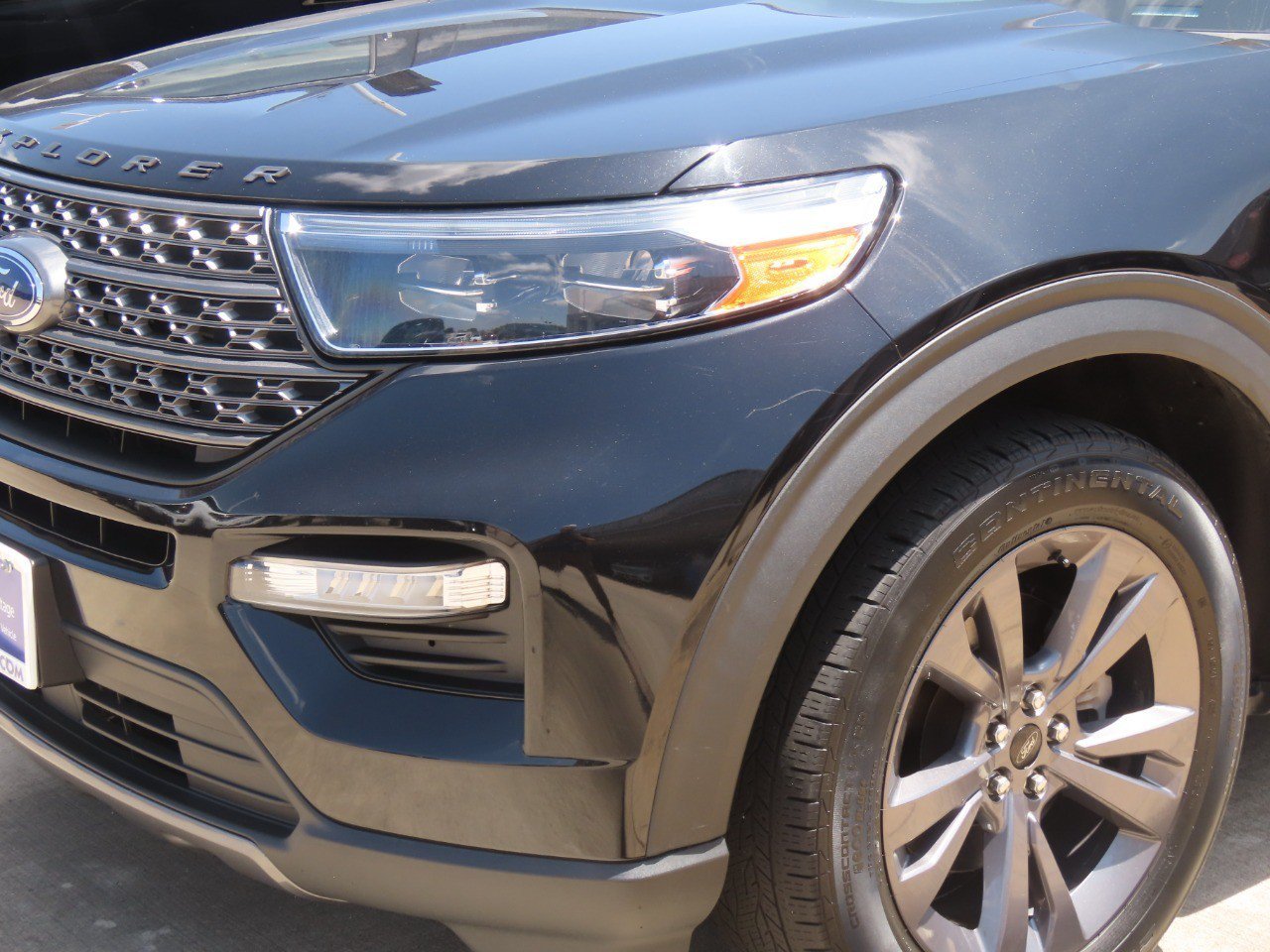 Certified 2023 Ford Explorer XLT w/ Equipment Group 202A RWD image 3