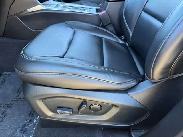 Certified 2023 Ford Explorer XLT w/ Equipment Group 202A AWD/4WD image 15