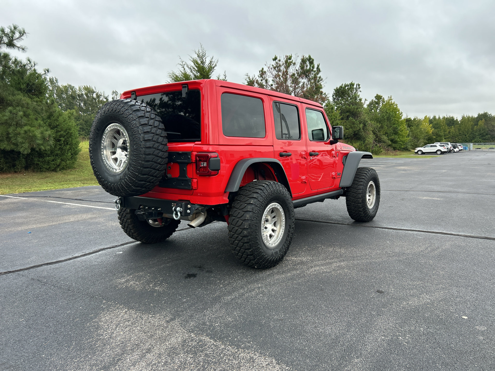 Used 2025 Jeep Wrangler Unlimited Rubicon AWD/4WD image 7