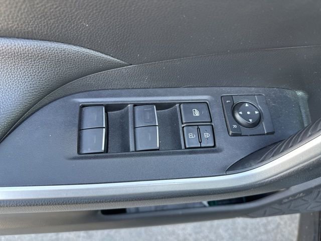 Used 2022 Toyota RAV4 SE image 21