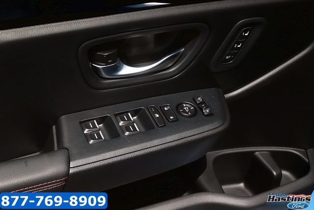 Used 2023 Honda Pilot TrailSport image 11