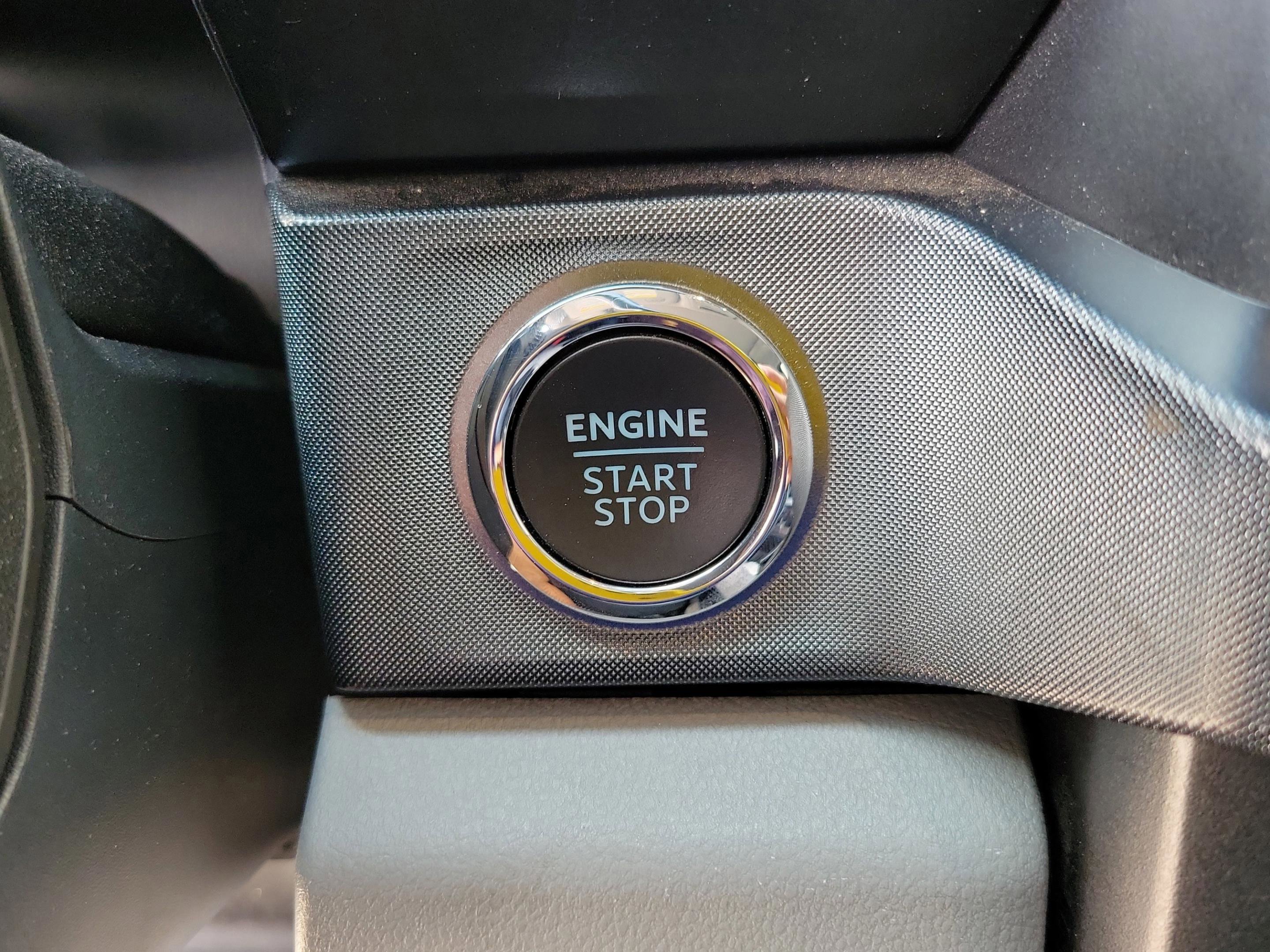 Certified 2024 Ford F250 Limited w/ FX4 Off-Road Package image 28