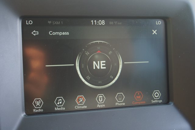 Used 2020 Jeep Compass Latitude FWD image 30