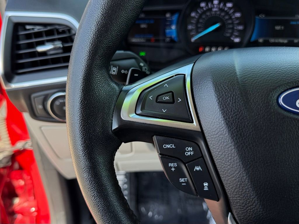 Certified 2022 Ford Edge Titanium w/ Equipment Group 301A image 21