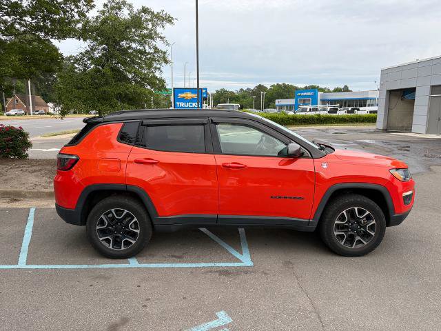 Used 2019 Jeep Compass Trailhawk w/ Leather Interior Group AWD/4WD image 4