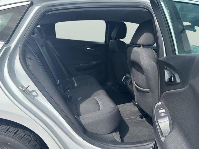 Used 2025 Chevrolet Malibu LT FWD image 15