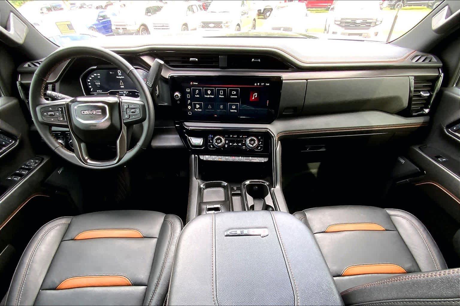 Used 2024 GMC Sierra 2500 AT4 w/ AT4 Premium Plus Package AWD/4WD image 14