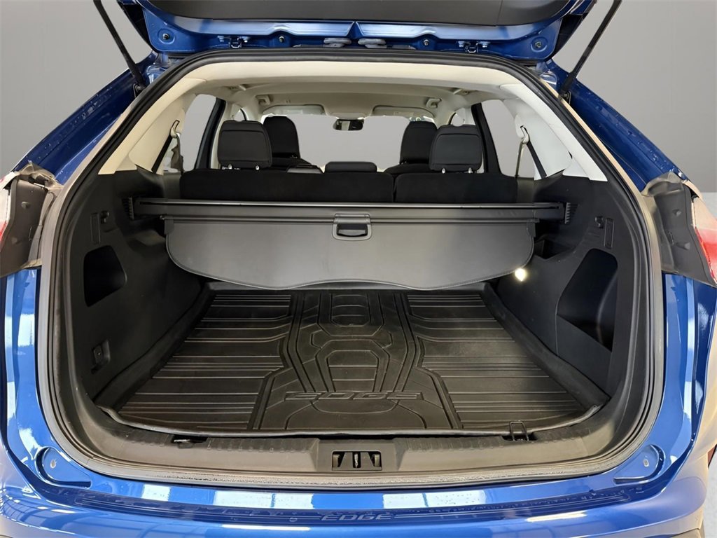 Certified 2021 Ford Edge SE w/ Cargo Accessory Package image 26
