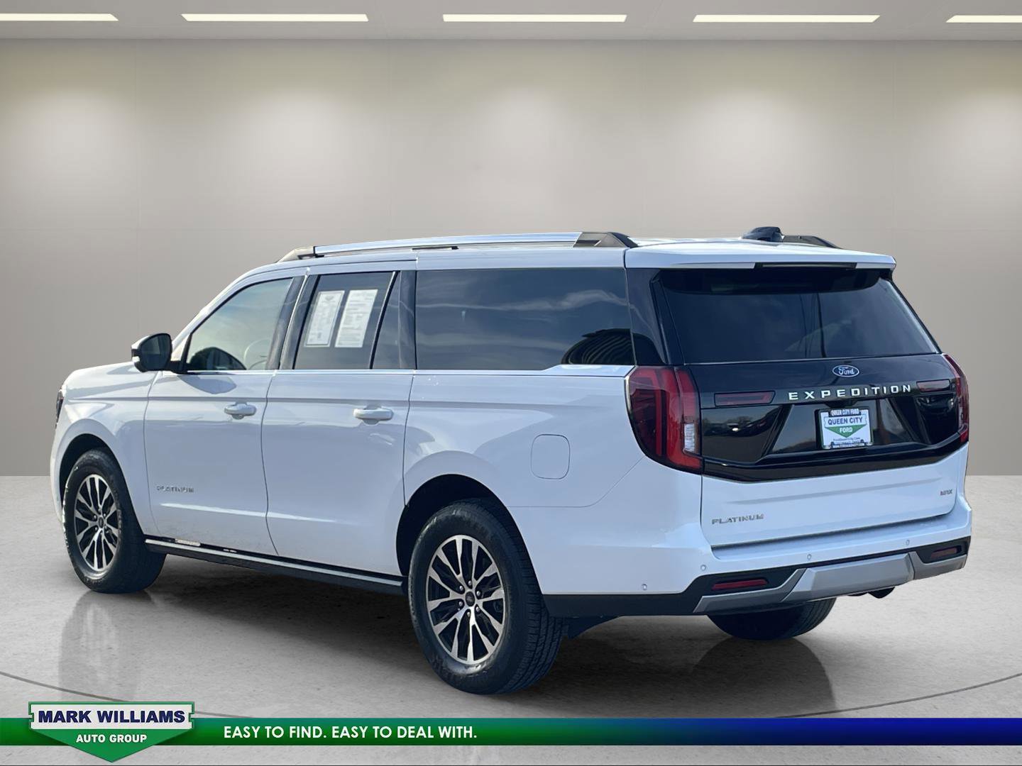 Certified 2025 Ford Expedition Max Platinum image 5