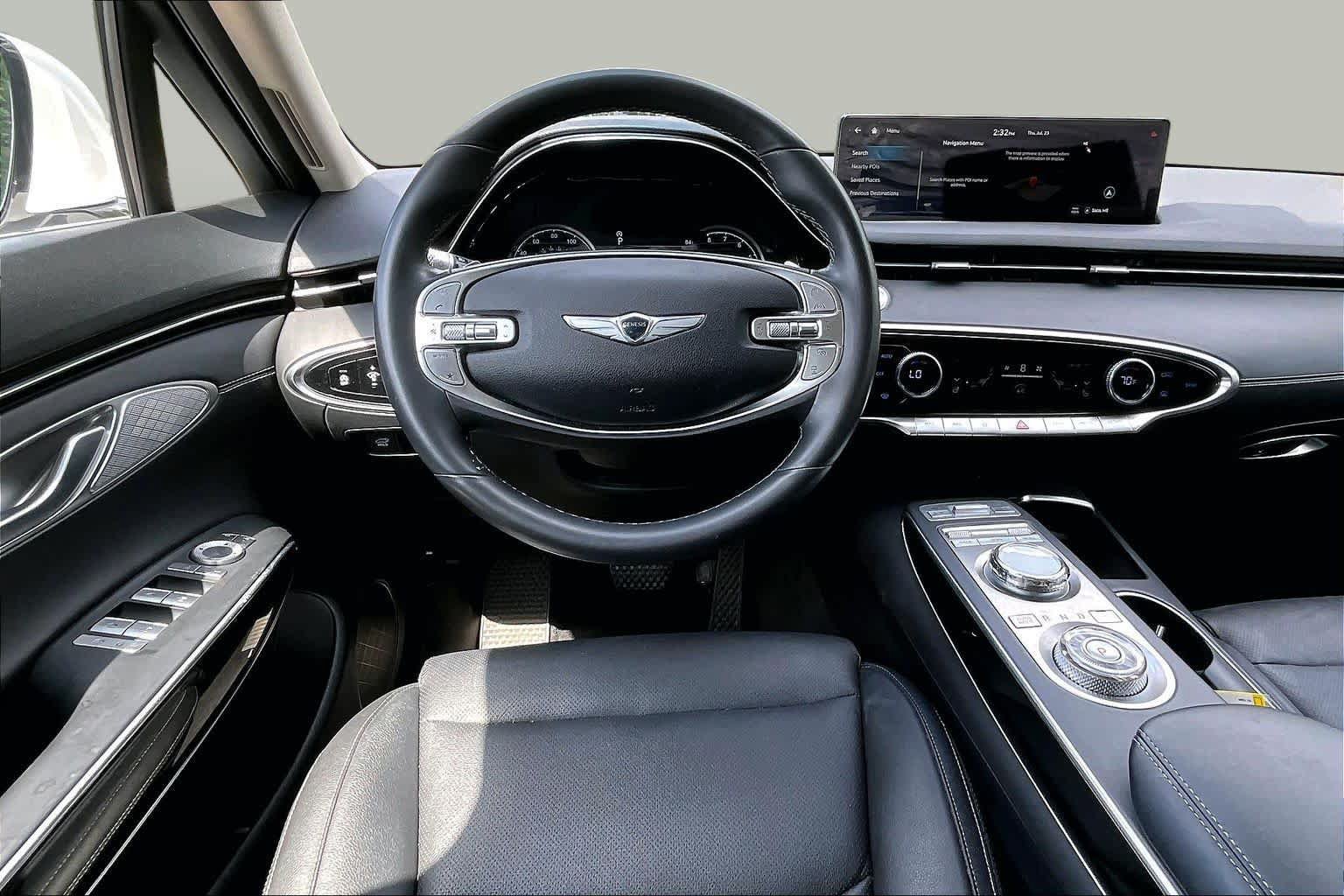 Used 2025 Genesis GV70 2.5T AWD/4WD image 6