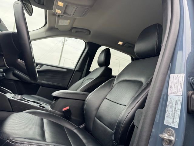 Certified 2025 Ford Escape Platinum image 14