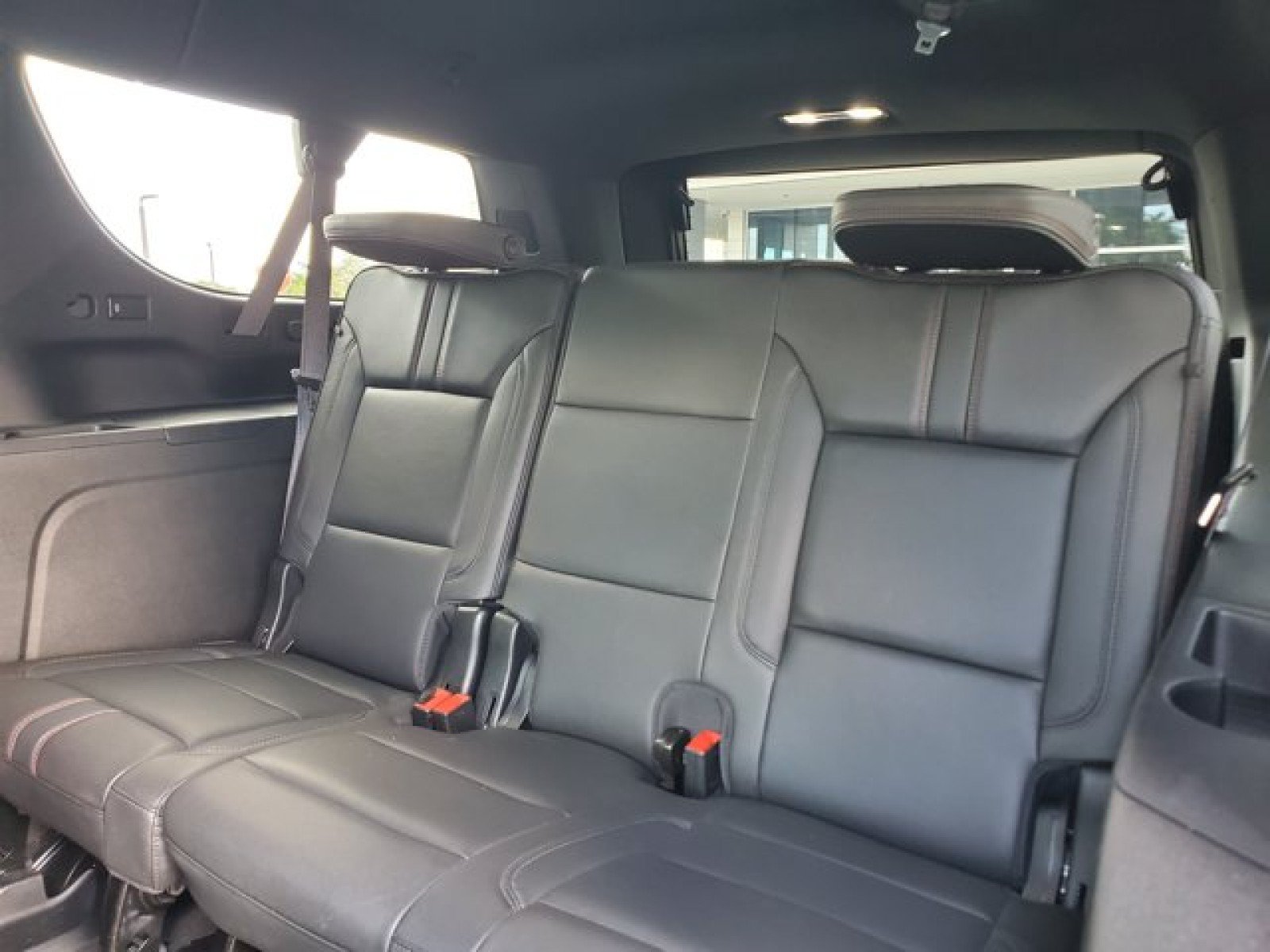 Used 2024 Chevrolet Suburban RST w/ Luxury Package AWD/4WD image 29