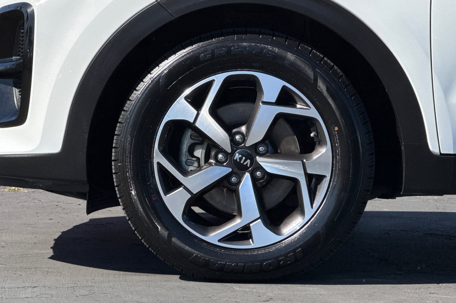 Used 2020 Kia Sportage LX FWD image 33
