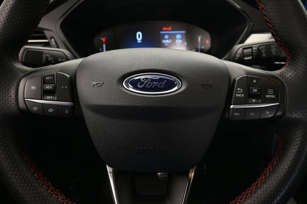 Certified 2023 Ford Escape ST-Line Select AWD/4WD image 29