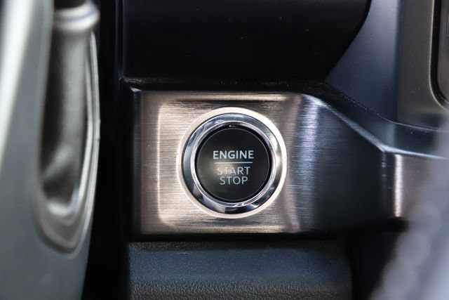 Certified 2024 Ford F250 Lariat w/ Lariat Ultimate Package AWD/4WD image 33