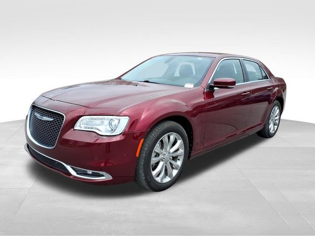 Used 2021 Chrysler 300 Touring L image 2