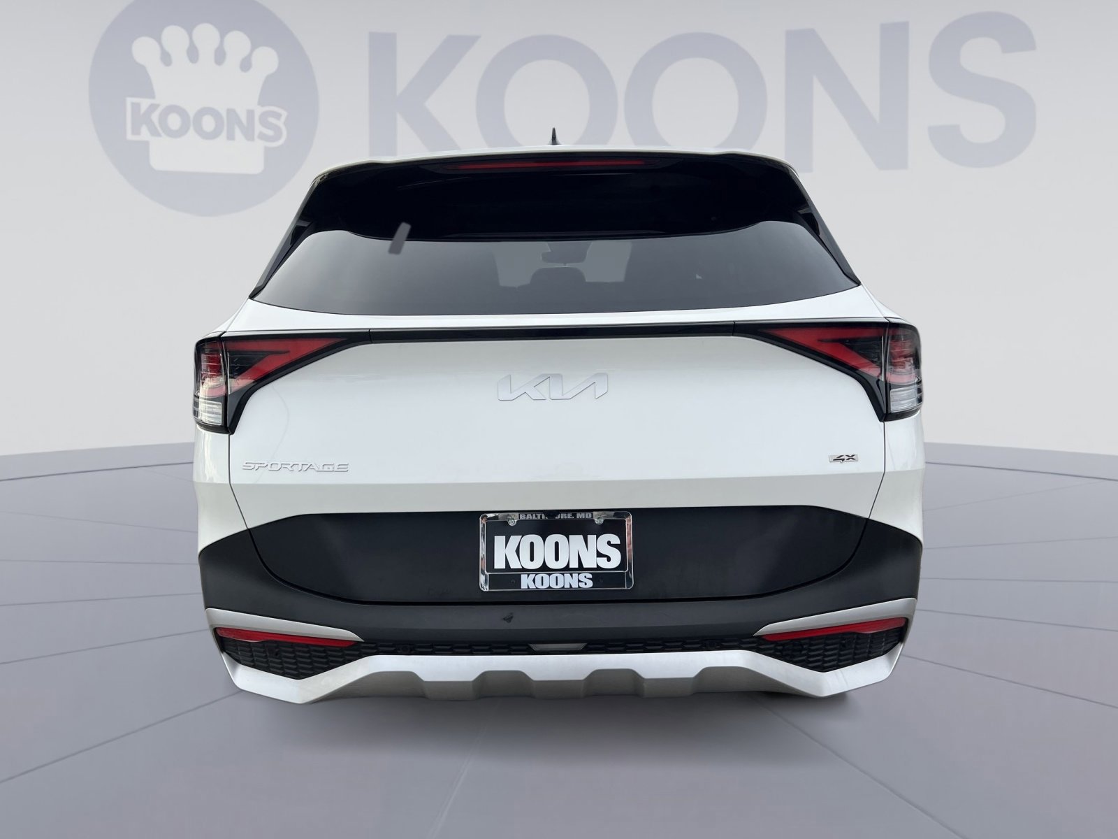 Used 2024 Kia Sportage LX image 3