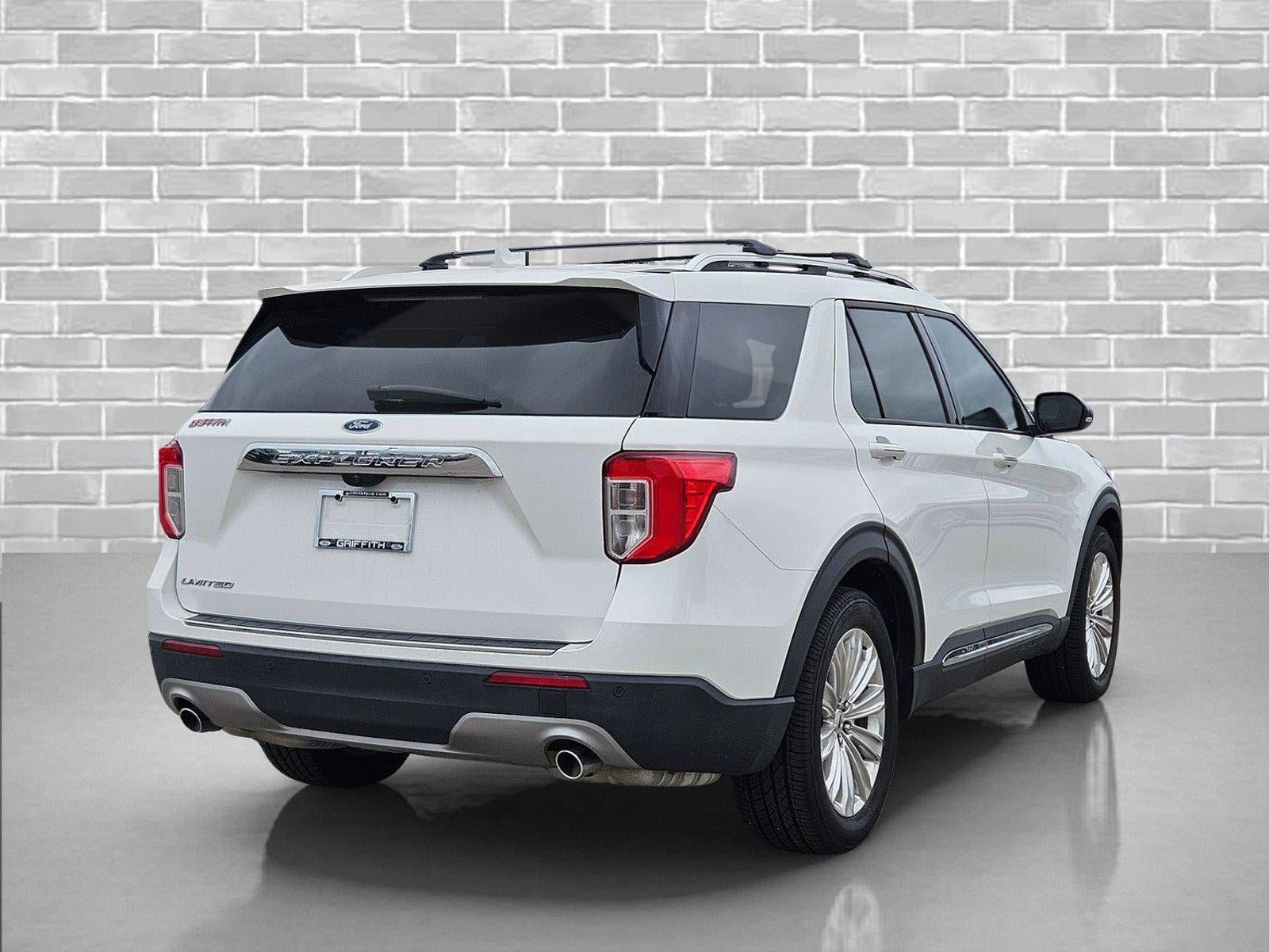 Certified 2022 Ford Explorer Limited w/ Equipment Group 301A RWD image 6