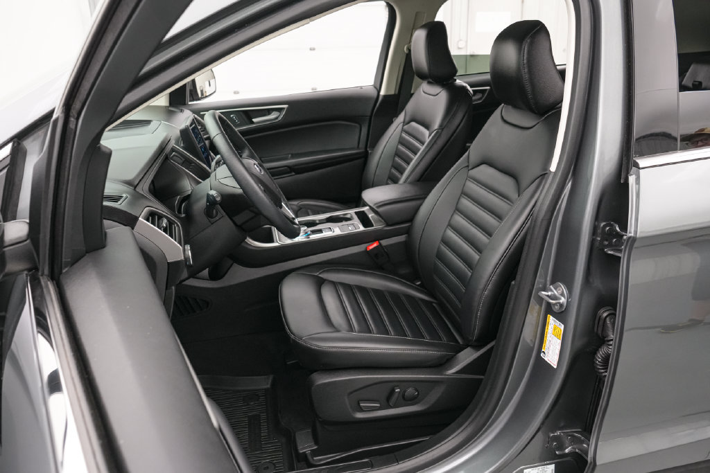 Certified 2024 Ford Edge SEL w/ Convenience Package AWD/4WD image 11