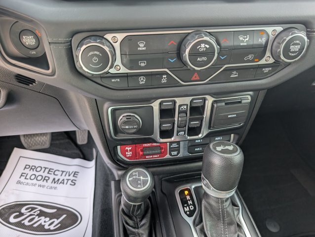 Used 2024 Jeep Wrangler Unlimited Rubicon AWD/4WD image 15