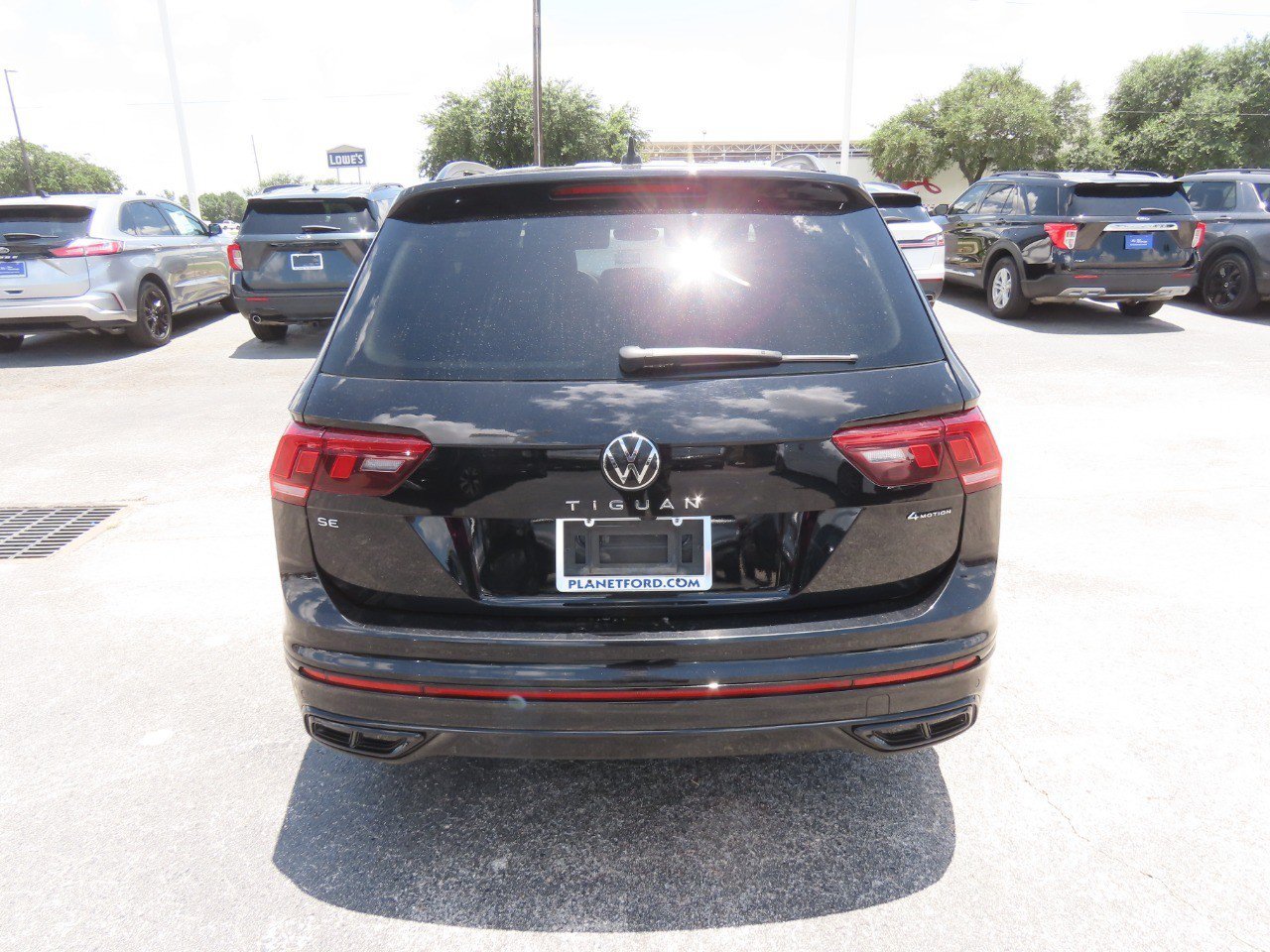 Used 2022 Volkswagen Tiguan SE R-Line AWD/4WD image 13