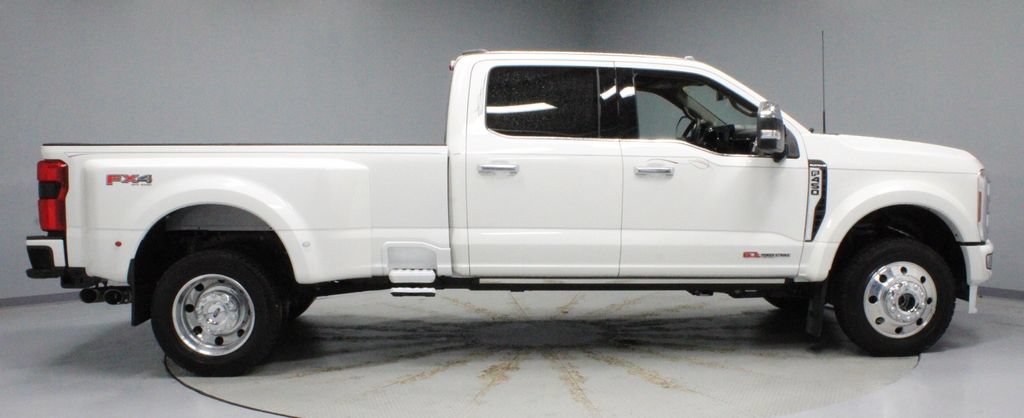 Certified 2026 Ford F450 Platinum w/ Platinum Plus Package AWD/4WD image 13