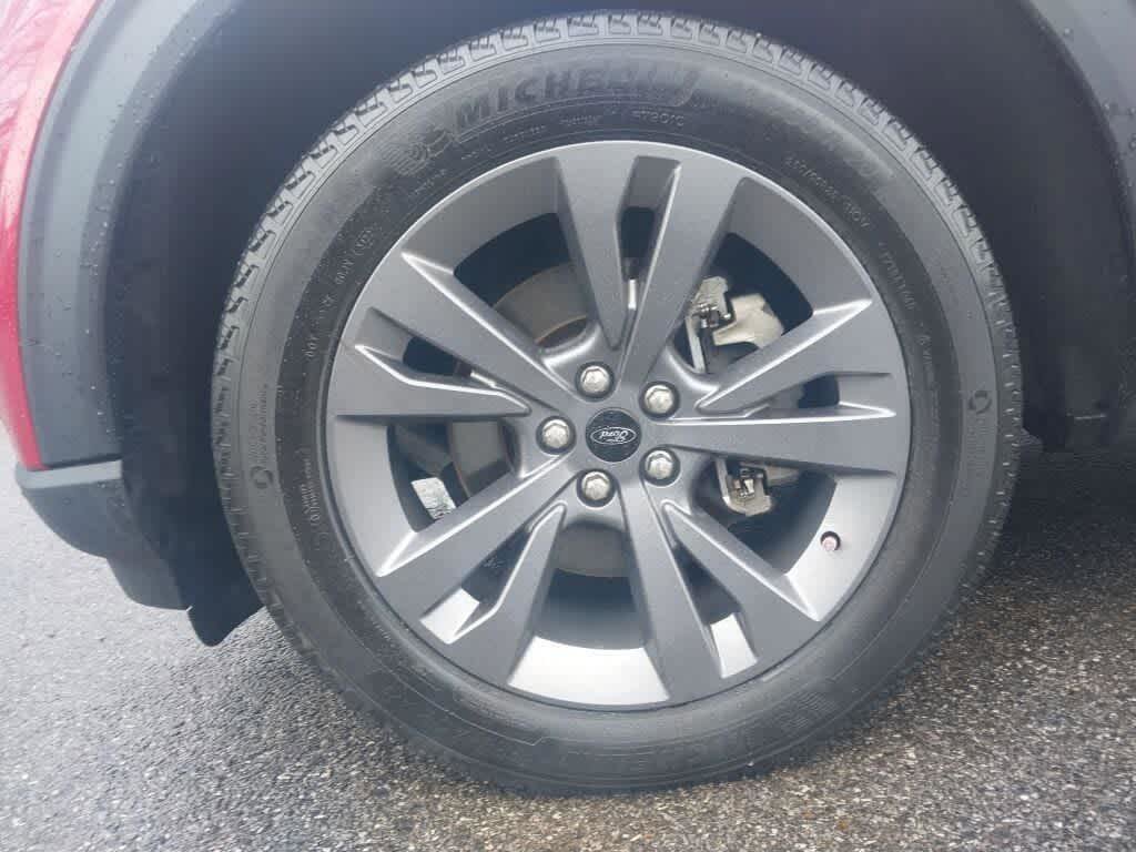 Certified 2023 Ford Explorer XLT w/ Equipment Group 202A AWD/4WD image 32