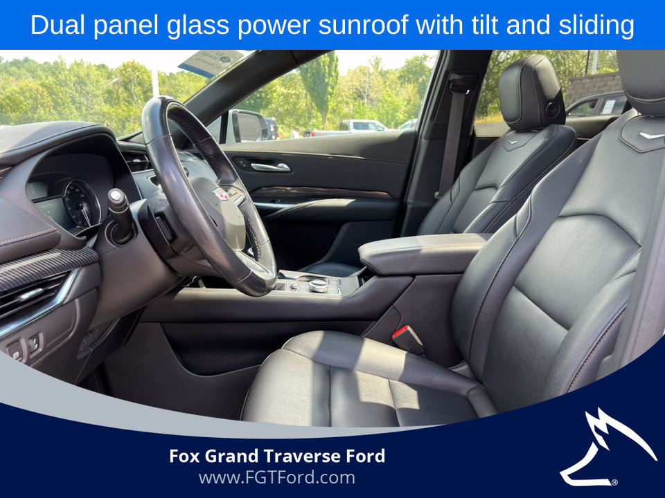 Used 2023 Cadillac XT4 Sport w/ Cold Weather Package AWD/4WD image 4