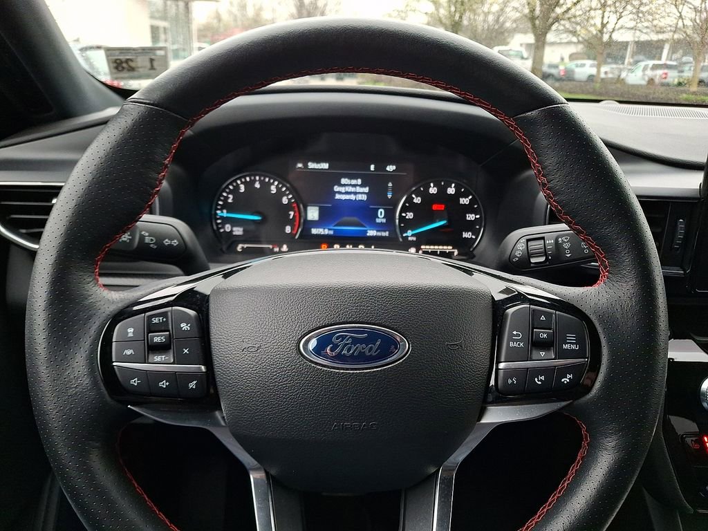 Certified 2023 Ford Explorer ST-Line image 18