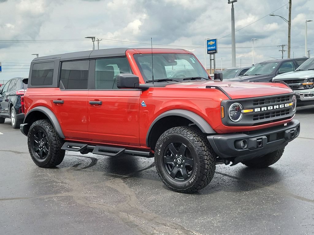 Certified 2024 Ford Bronco Black Diamond AWD/4WD image 1