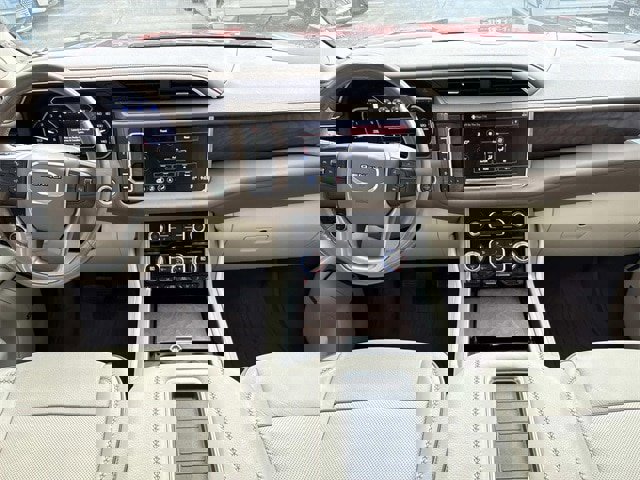 Used 2021 GMC Yukon Denali w/ Denali Premium Package image 16