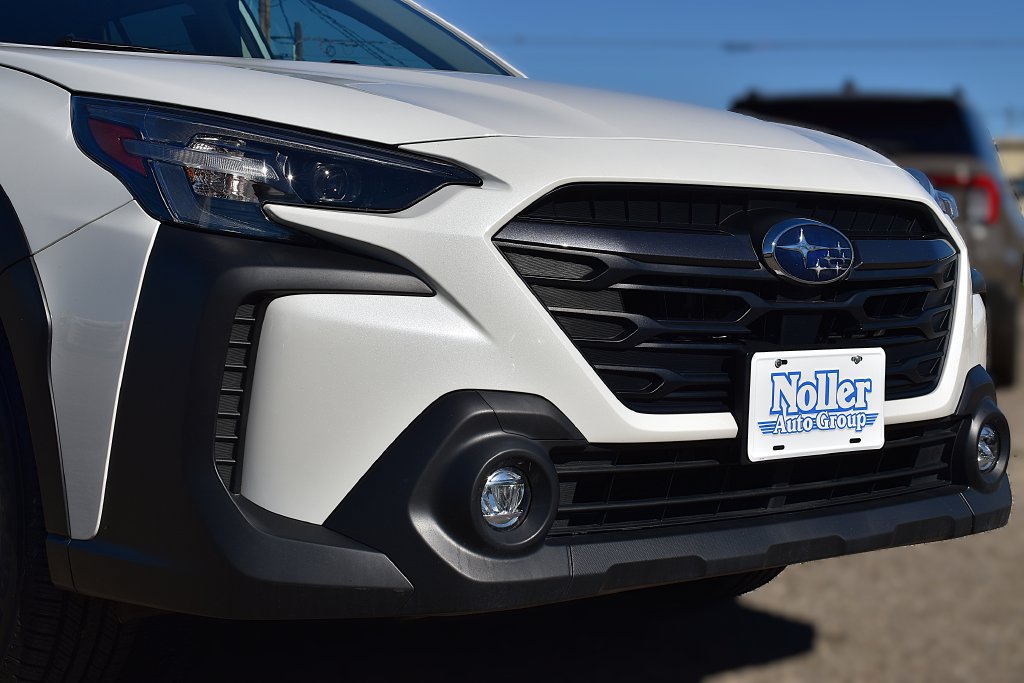 Used 2024 Subaru Outback Premium AWD/4WD image 5