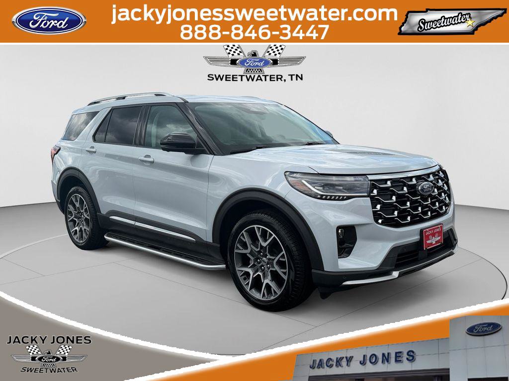Certified 2025 Ford Explorer Platinum w/ Ultimate Package AWD/4WD image 7
