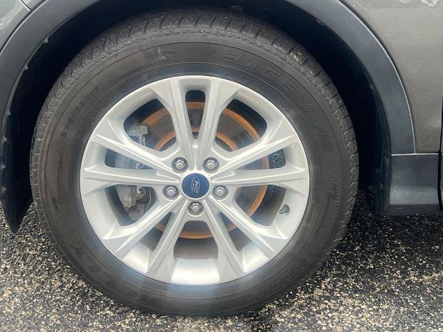 Certified 2017 Ford Escape SE AWD/4WD image 39